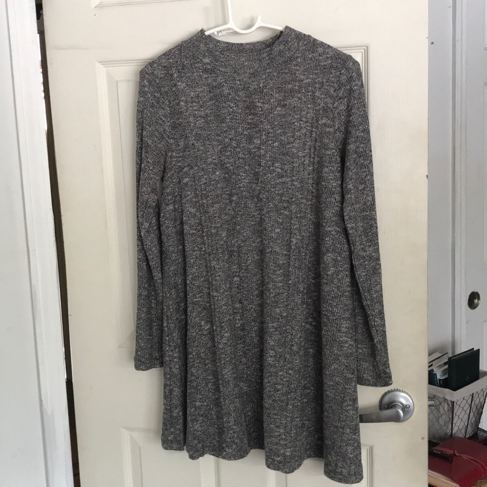 I’m selling this only one time wear dress.